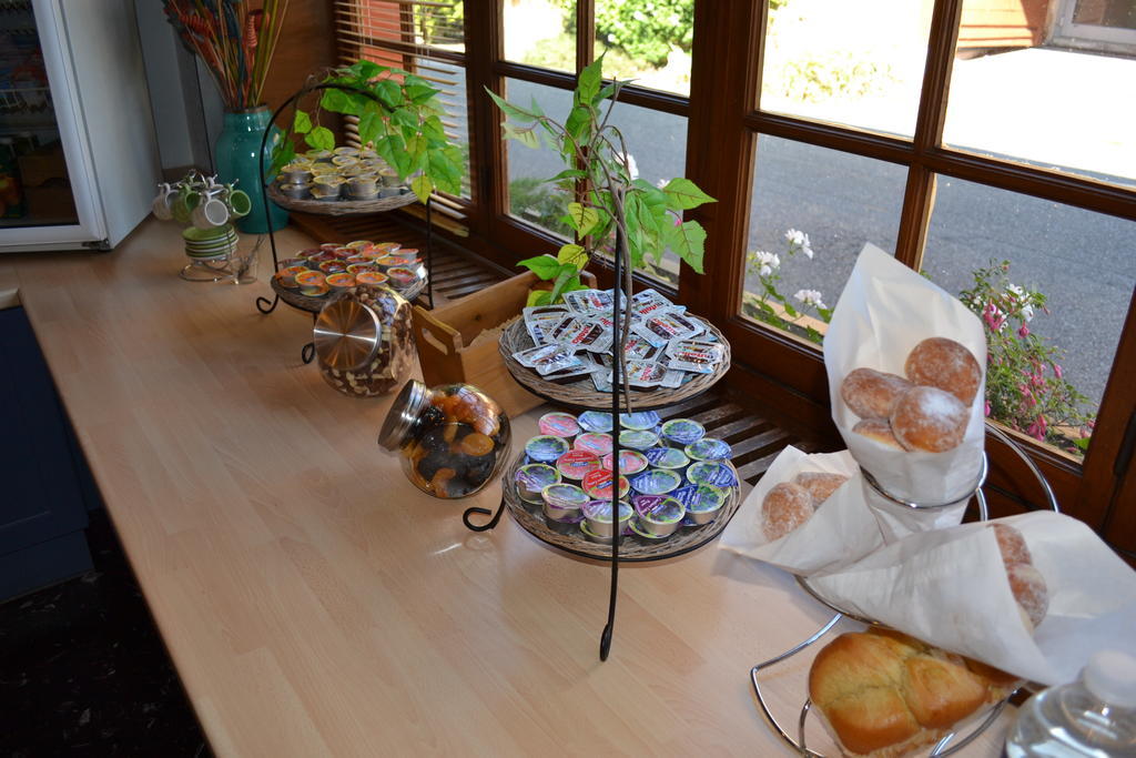 Hotel Restaurant Davat Brison-Saint-Innocent Bagian luar foto