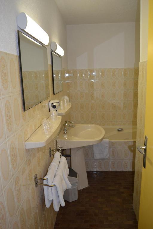 Hotel Restaurant Davat Brison-Saint-Innocent Ruang foto